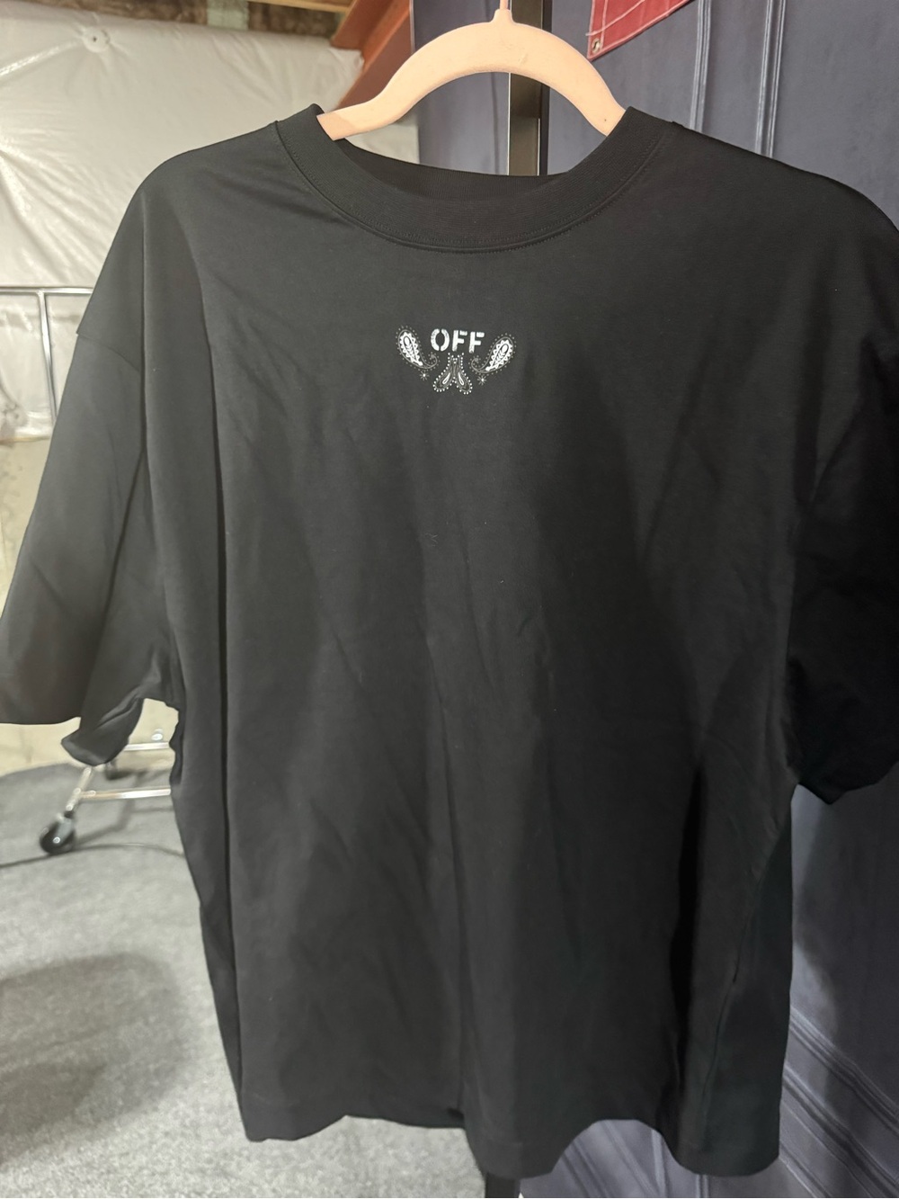 Off-White Black Short Sleeve Crewneck T-Shirt with Small Chest Logo Authentic